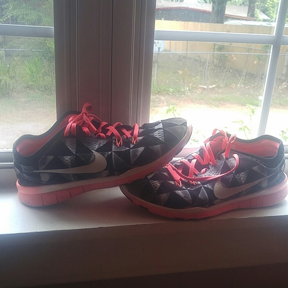 📢Final Price!! Closet Cleanout!!  Nike Free - Picture 1 of 5